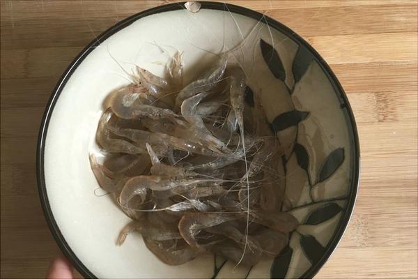 痛风可以吃河虾吗？
