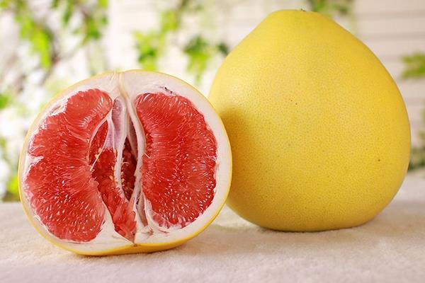 红柚子和白柚子的区别是什么 红心柚子为什么不红