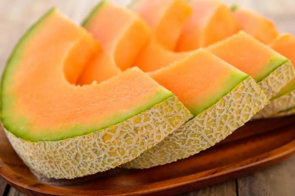哈密瓜与什么食物相克 拉肚子可以吃哈密瓜吗