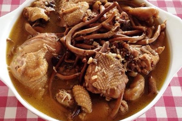 茶树菇炖鸡的做法 茶树菇土鸡汤做法