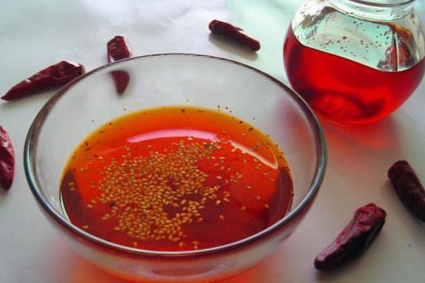 辣椒精怎么和油兑用 辣椒油如何做
