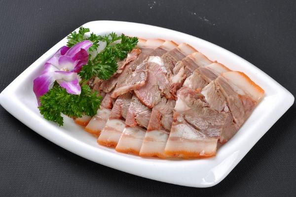 猪头肉市场价格多少钱一斤 吃猪头肉有什么好处